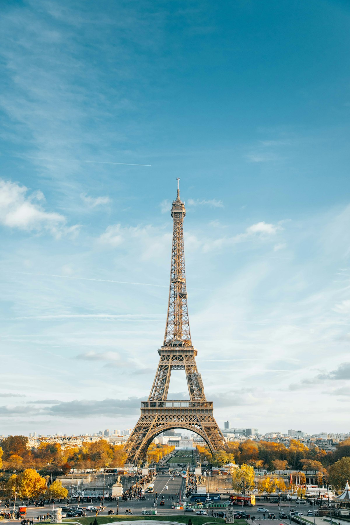 Eiffel Tower in Paris, a classic stop on a multi-country Europe trip